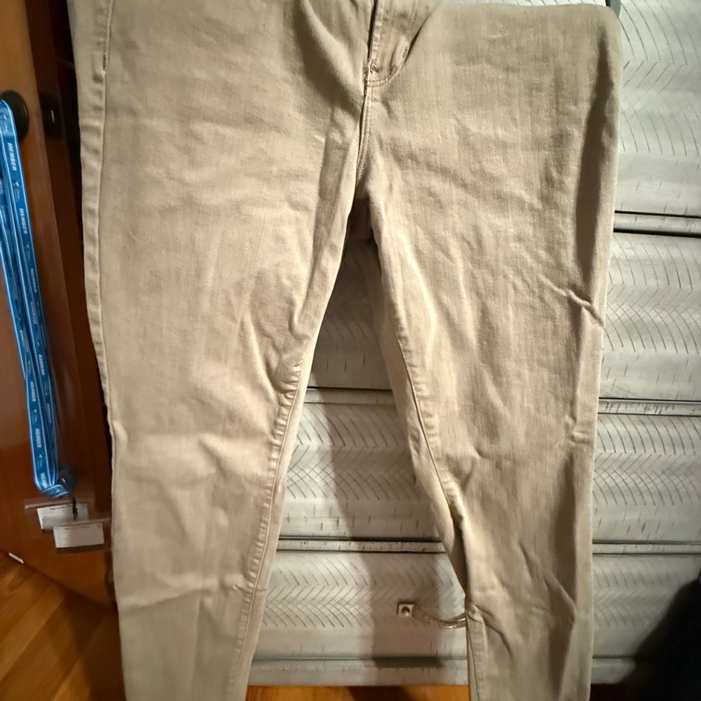 NWOT GAP Denim Universal Legging in Tan